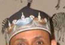 Alphadi milite pour la mode africaine Alphadi milite pour la mode africaine