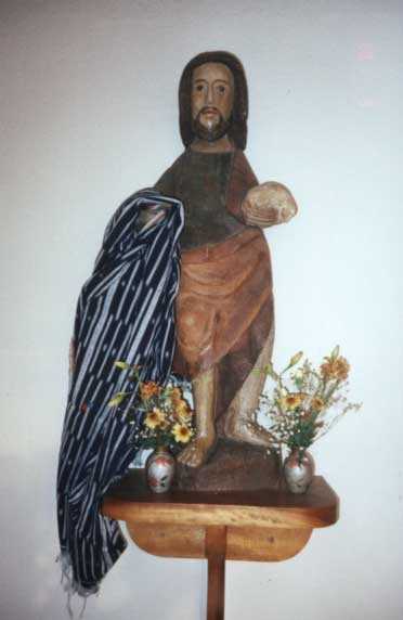 Statue du Christ en bois Statue du Christ en bois