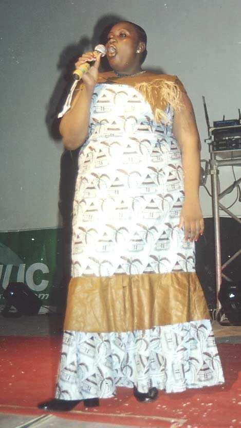 Vanessa Josiane Foulbaye est Miss Mama Kilo Vanessa Josiane Foulbaye est Miss Mama Kilo