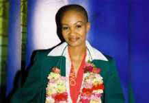 Afrique du Sud : Xoliswa Ntshingila sacrée reine du cheveu afro Afrique du Sud : Xoliswa Ntshingila sacrée reine du cheveu afro