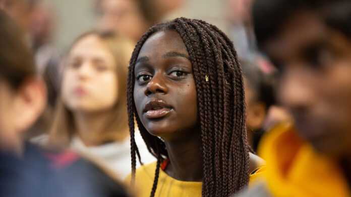 Une jeune femme noire