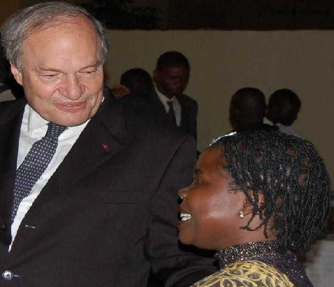 Michel Boyon, Président du CSA français, et Julieta Langa, Présidente du CSCS de Mozambique, Présidente du RIARC