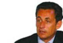 Entretien avec Nicolas Sarkozy, au sujet des relations France-Algérie