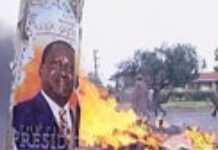 Kenya : Kibaki et Odinga lancent ensemble un appel à la paix Kenya : Kibaki et Odinga lancent ensemble un appel à la paix