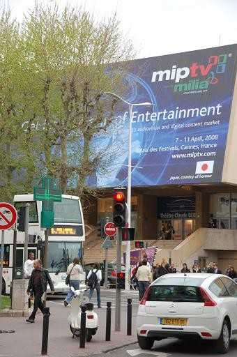 Le Palais des Festivals accueille le MIPTV à Cannes