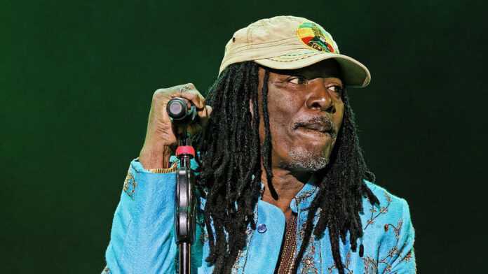 Alpha Blondy, chanteur