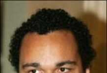 Dieudonné invite sur scène le négationniste Robert Faurisson Dieudonné M’Bala M’Bala