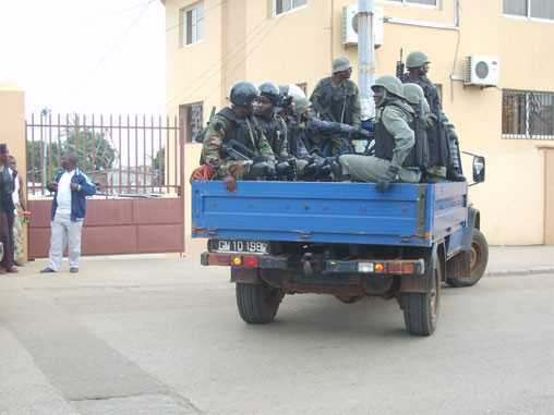 mutinerieprisonsoldatsGabon.jpg