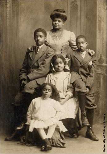 Ida-B-Wells-_and_-family.jpg Ida-B-Wells-_and_-family.jpg