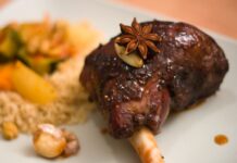 Keskes Bl Khli (couscous à la viande confite) Keskes Bl Khli (couscous à la viande confite)