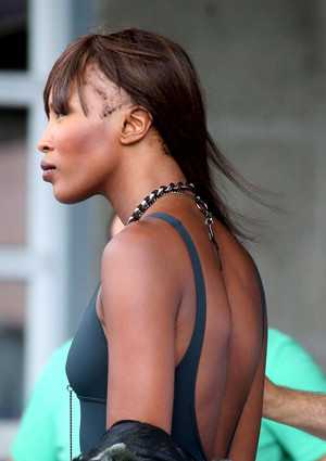 jpg_naomi-campbelle-bald-hair-425.jpg