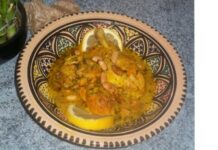 Poulet aux amandes et oignons