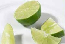 Cocktail ananas, citrons verts, tamarin Cocktail ananas, citrons verts, tamarin