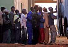 Afrique du Sud : la situation sur les expulsions de Zimbabwéens reste confuse Afrique du Sud : la situation sur les expulsions de Zimbabwéens reste confuse