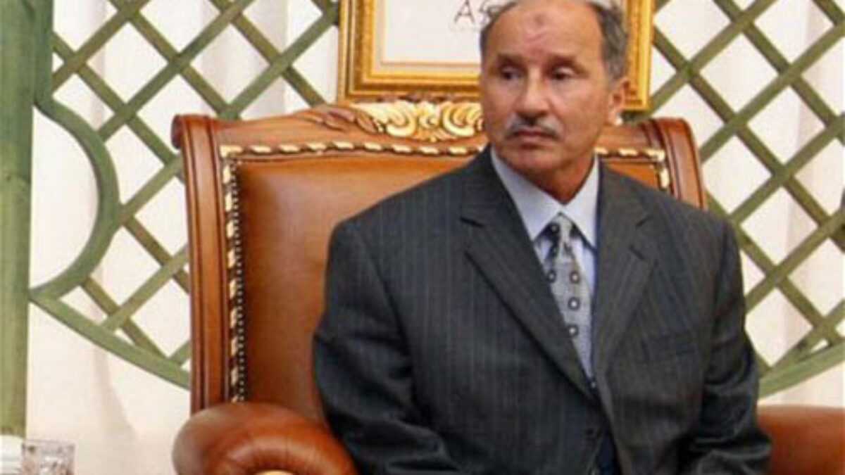 Libye le CNT en crise après la mort du général Younès