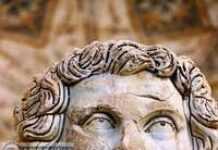 Production intellectuelle et argumentation politique : Réfléchir sur « le déni des cultures » et contre le discours politique sur les civilisations autres ?
