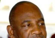 Gouvernement de transition au Mali : le difficile choix de Modibo Diarra Gouvernement de transition au Mali : le difficile choix de Modibo Diarra