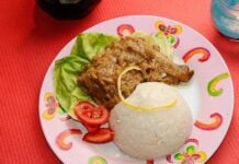 Poulet Yassa à la mode de Casamance Poulet Yassa à la mode de Casamance