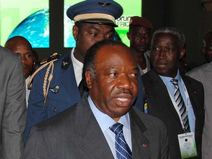 Ali Bongo sort du New York Forum AFRICA accompagné par son Premier Ministre. Ali Bongo sort du New York Forum AFRICA accompagné par son Premier Ministre.