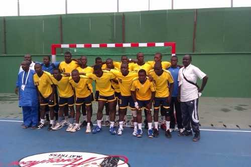 EQUIPE_DE_HANDBALL_DU_BENIN_500x333_-2.jpg