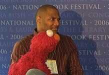 Etats-Unis : un scandale pédophile éclabousse Elmo
