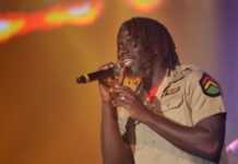 Tiken Jah Fakoly : « Il faut accélérer l’intervention militaire au Mali ! » Tiken Jah Fakoly : « Il faut accélérer l’intervention militaire au Mali ! »