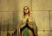 Sénégal : la statue de la Vierge Marie profanée Sénégal : la statue de la Vierge Marie profanée