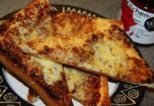 Pain grillé au fromage, baobab et piment Pain grillé au fromage, baobab et piment