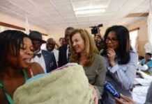 RDC : Valérie Trierweiler et Yamina Benguigui au chevet des femmes violées RDC : Valérie Trierweiler et Yamina Benguigui au chevet des femmes violées