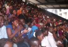 Gabon : soirée de spectacles du rire à Libreville