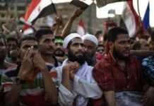 Egypte : face à la menace de répression, les pro-Morsi n’abdiquent pas Egypte : face à la menace de répression, les pro-Morsi n’abdiquent pas