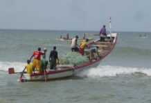 Sénégal : un navire espagnol échoue et déverse plus de 100 tonnes de gasoil dans une zone poissonneuse