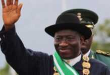 Nigeria : le Président Goodluck Jonathan limoge 3 chefs de l’armée Nigeria : le Président Goodluck Jonathan limoge 3 chefs de l’armée