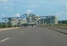 Burkina Faso : la « grande » manifestation fait un (demi) flop ? Burkina Faso : la « grande » manifestation fait un (demi) flop ?