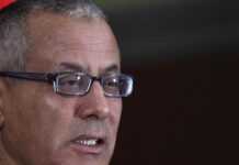 Libye : pourquoi le Premier ministre Ali Zeidan a été destitué Libye : pourquoi le Premier ministre Ali Zeidan a été destitué