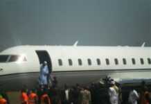 Guinée : le président malien Ibrahim Boubacar Keita en visite à Conakry ibk_descente_d_avion.jpg