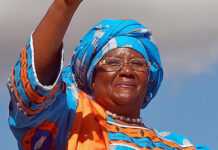 Présidentielle au Malawi : Joyce Banda saura-t-elle convaincre pour rester à la tête du pays? Présidentielle au Malawi : Joyce Banda saura-t-elle convaincre pour rester à la tête du pays?