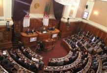 Algérie : fin des consultations pour une révision de la Constitution