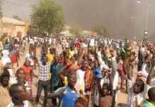 Niger : marche de l’opposition interdite après les violentes manifestations contre Charlie Hebdo Niger : marche de l’opposition interdite après les violentes manifestations contre Charlie Hebdo