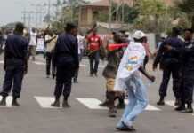 RDC : tirs de la police pour disperser des manifestants, Internet coupé