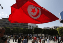 Tunisie : des milliers de manifestants dénoncent l’attaque du musée Bardo