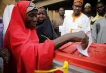 Le Nigeria retient son souffle dans l’attente des résultats de la Présidentielle