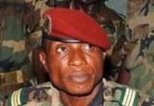 Guinée : Moussa Dadis Camara candidat à la Présidentielle Guinée : Moussa Dadis Camara candidat à la Présidentielle