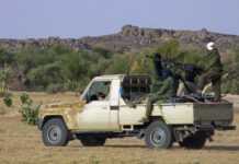 Mali : vers un retour de la paix à Ménaka ? Mali : vers un retour de la paix à Ménaka ?