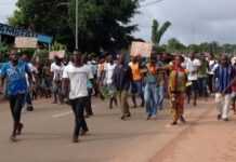 Côte d’Ivoire : affrontements lors d’une marche des jeunes de l’opposition Côte d’Ivoire : affrontements lors d’une marche des jeunes de l’opposition