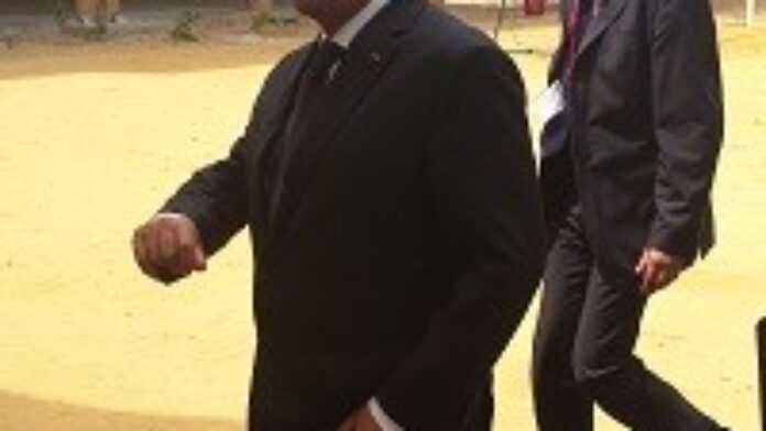 hollande_1.jpg hollande_1.jpg