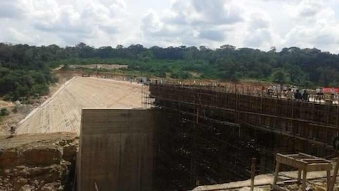 Le chantier du barrage de Liouesso en juillet 2015