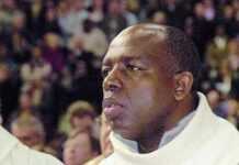 Génocide rwandais : le parquet de Paris requiert un non lieu pour le prêtre Wenceslas Munyeshyaka Génocide rwandais : le parquet de Paris requiert un non lieu pour le prêtre Wenceslas Munyeshyaka