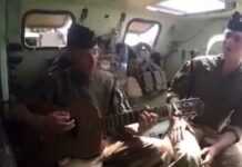 Cette chanson de deux militaires français en mission au Mali qui fait le buzz! Cette chanson de deux militaires français en mission au Mali qui fait le buzz!