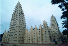 mosque_de_dioulassoba_a_bobo_dioulasso.gif